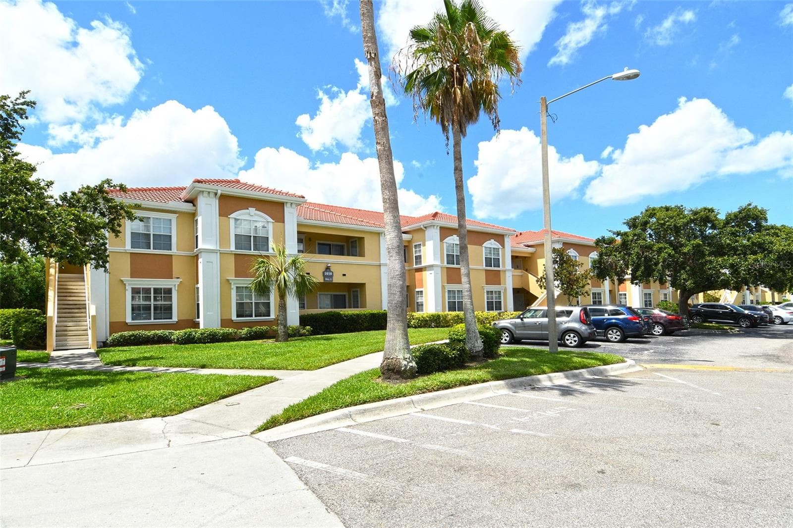 1010 VILLAGIO CIRCLE