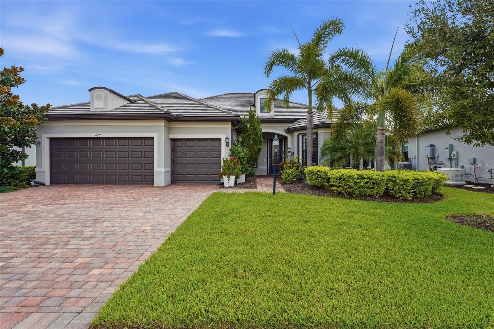 6839 CHESTER TRAIL