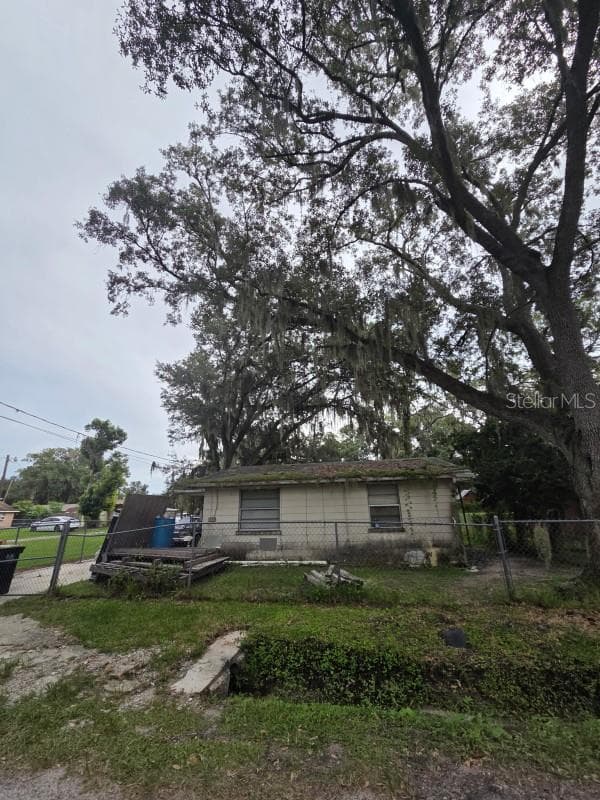 1138 NOKOMIS AVENUE