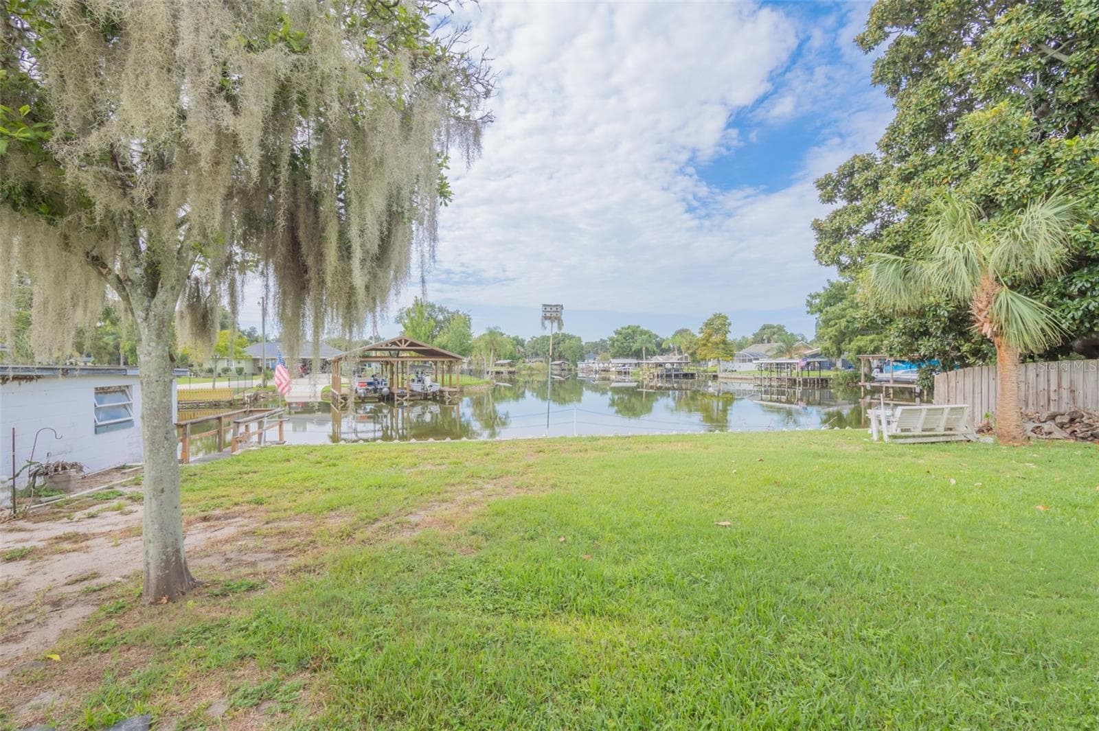 2712 GRAND ISLAND SHORES ROAD