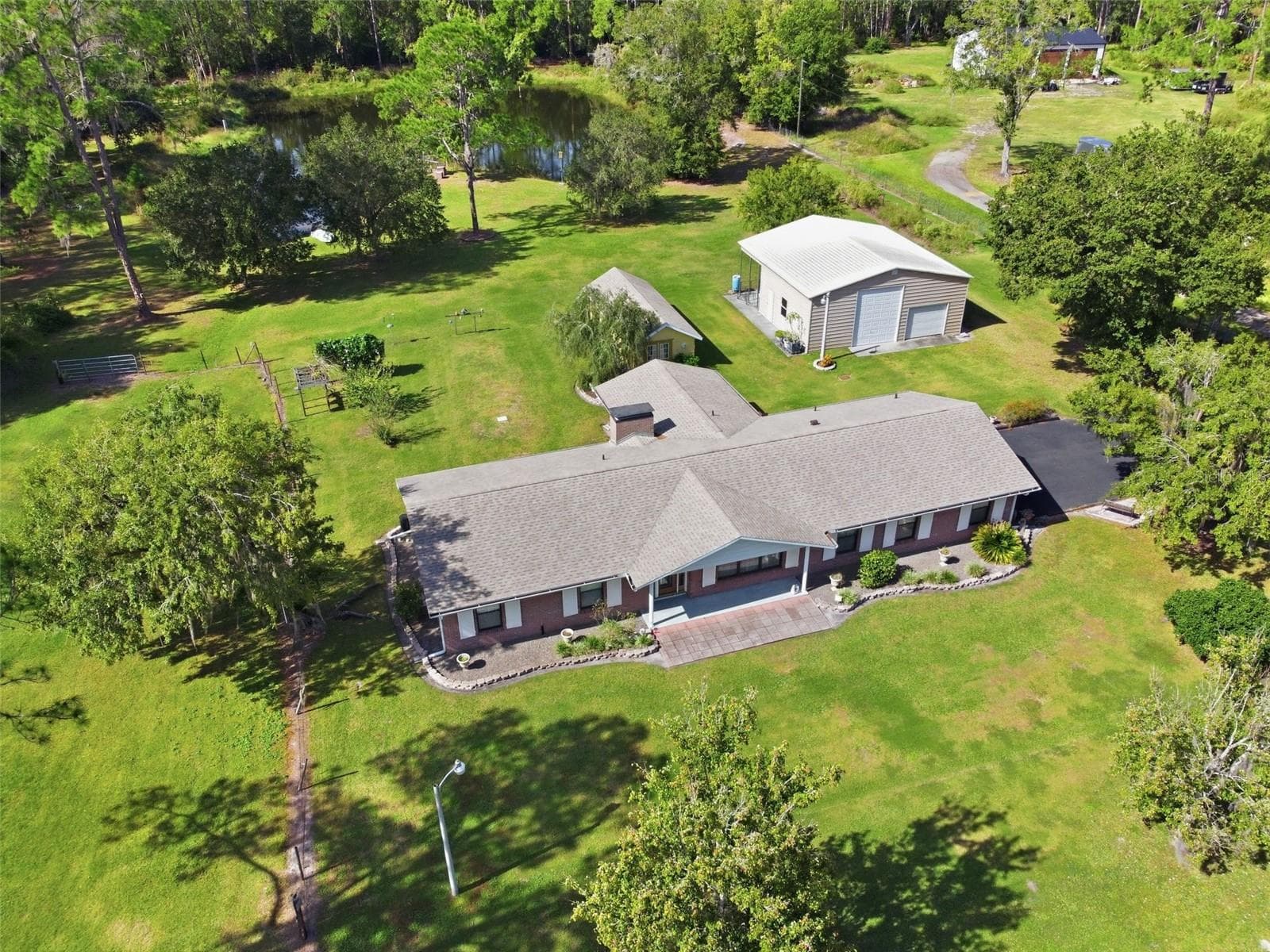 9240 MOORE ROAD