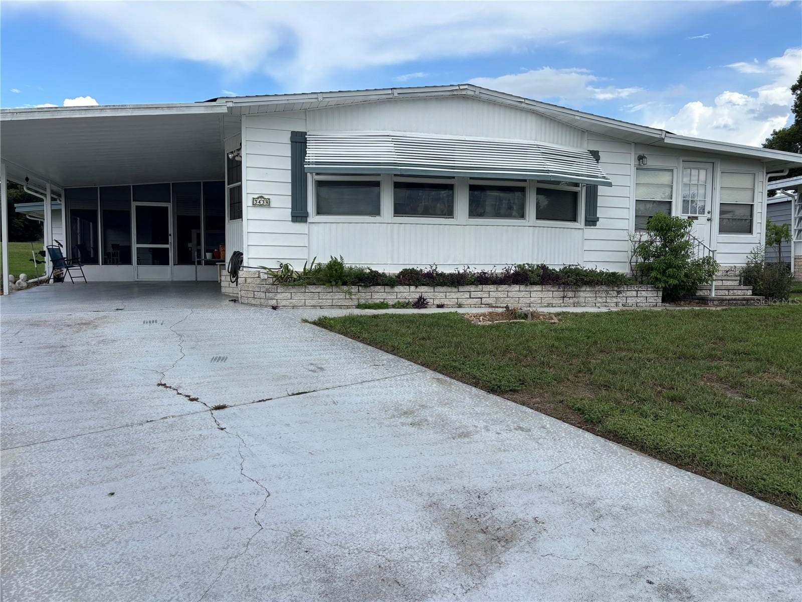 3438 BANBERRY CIRCLE