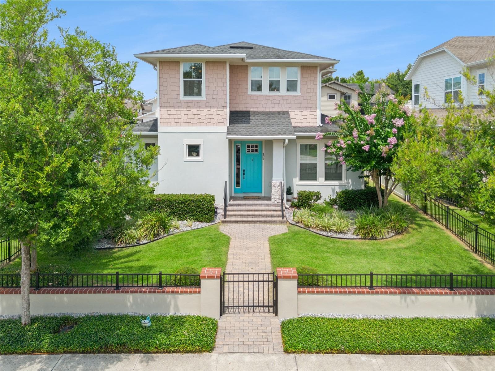 439 CAPEN AVENUE