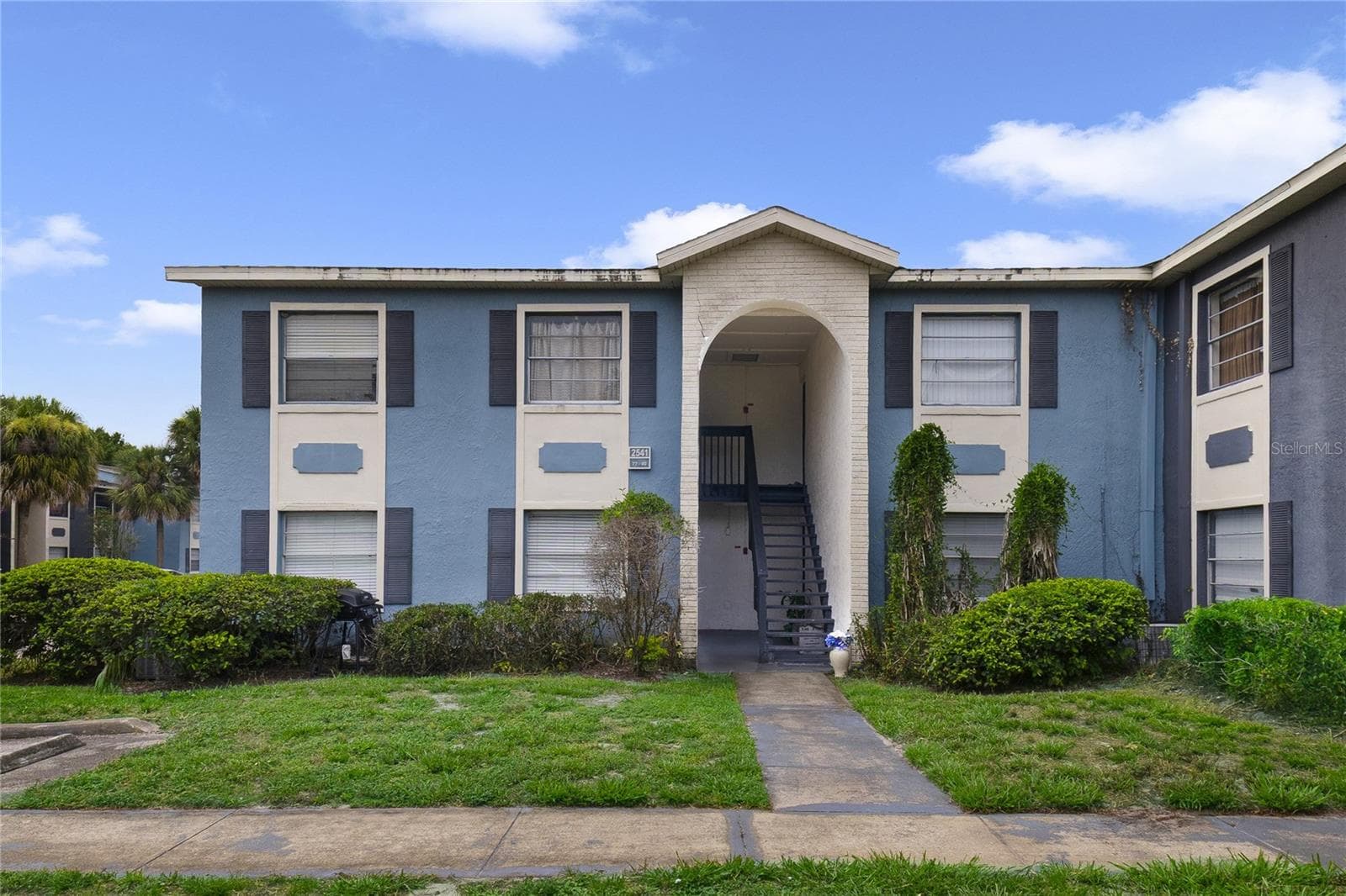 2541 ALAFAYA TRAIL