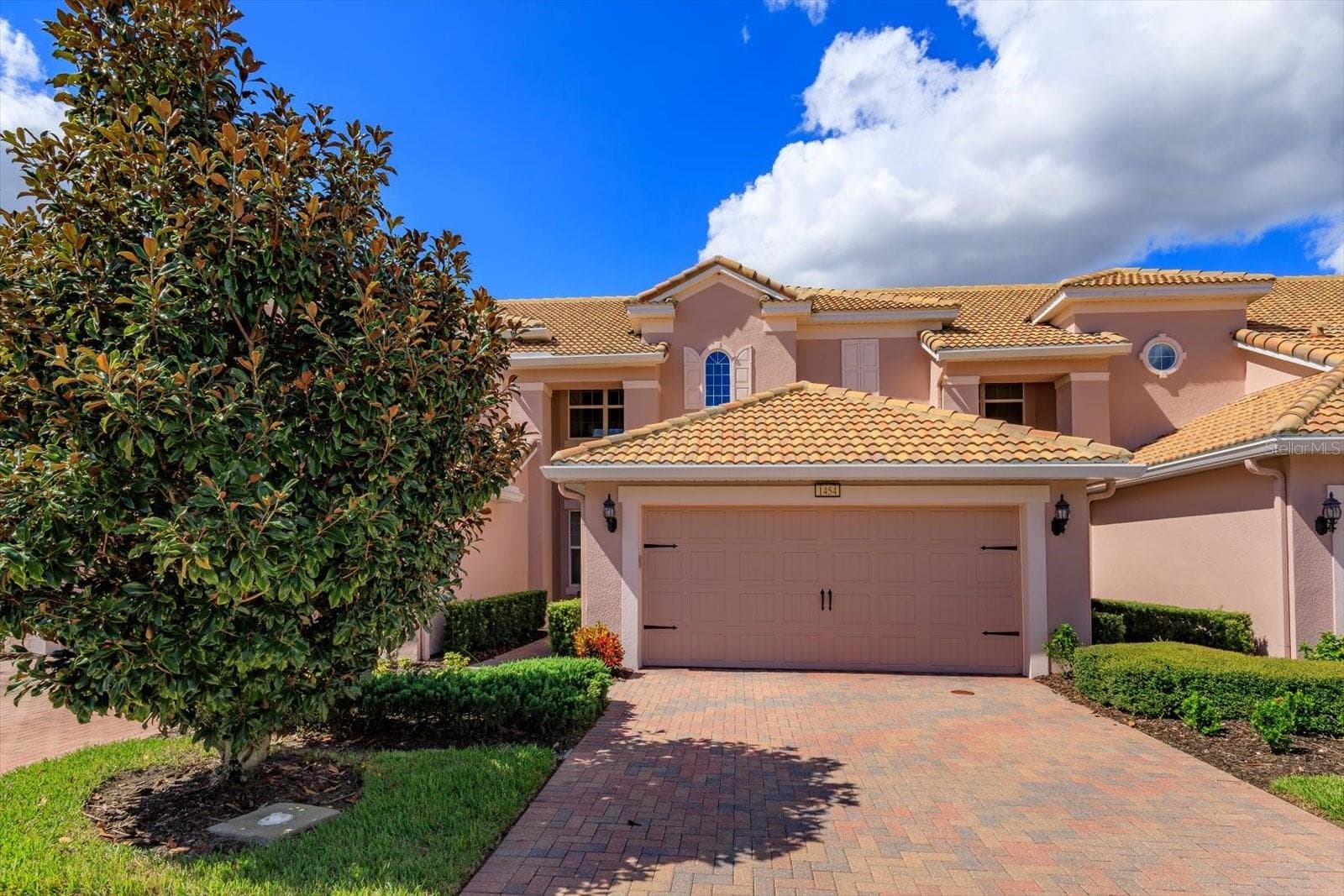 1454 EL CONTE DR