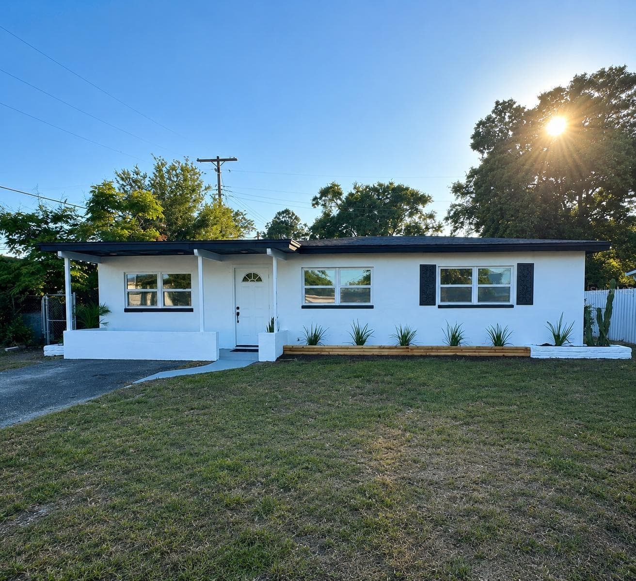 2148 CATALINA DRIVE