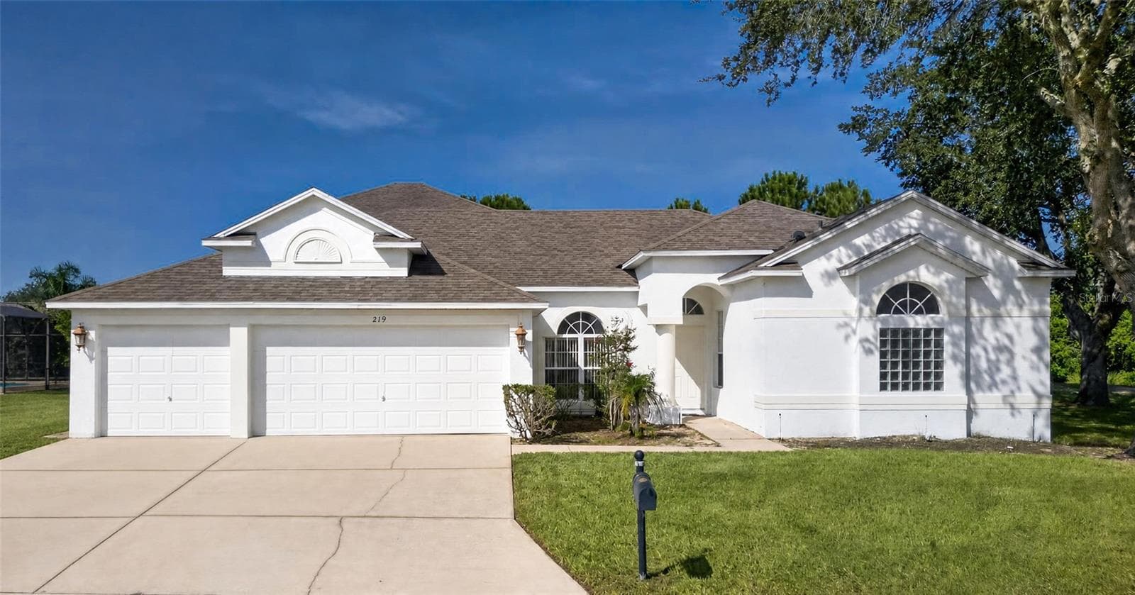 219 BLUE HERON COURT