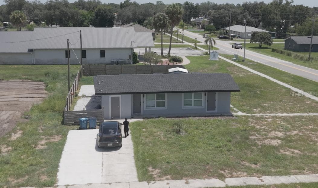 405 ALLAPAHA AVENUE