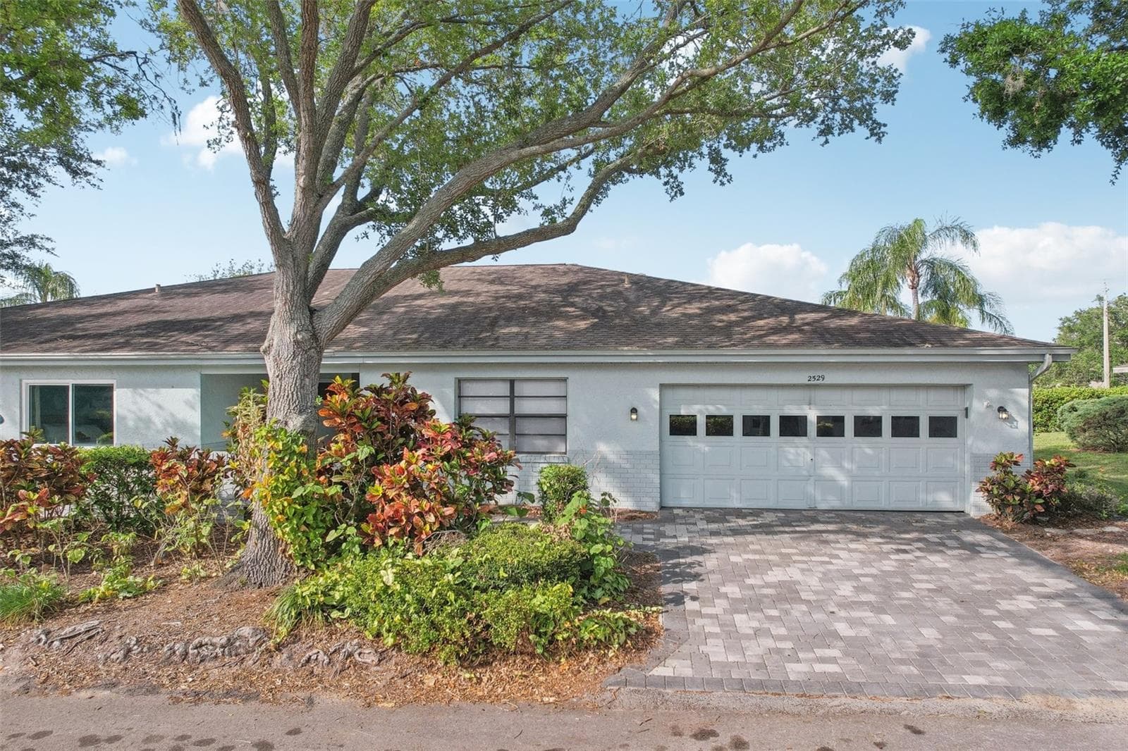 2529 LANCASTER DRIVE