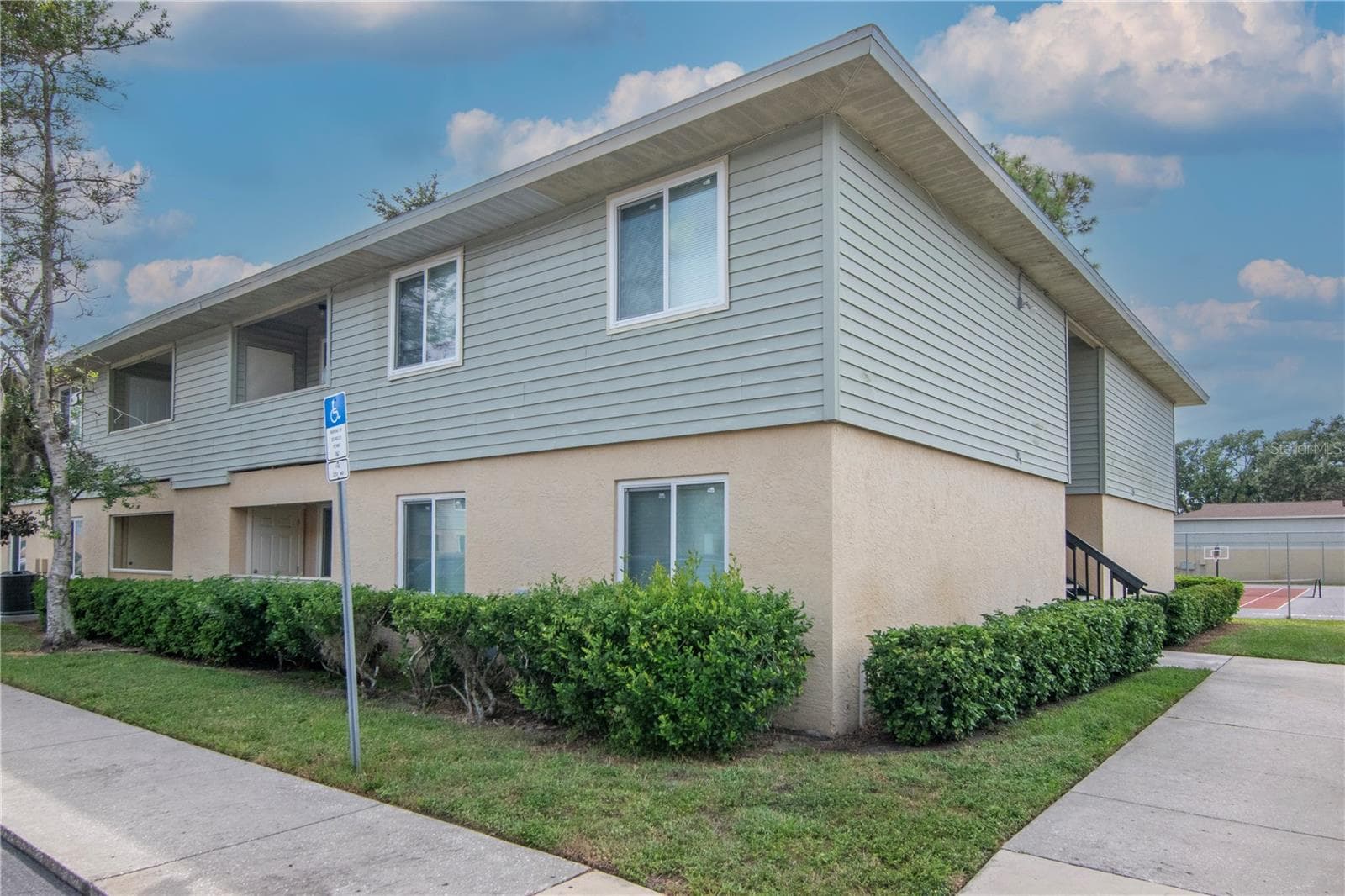 228 BERRY TREE PLACE
