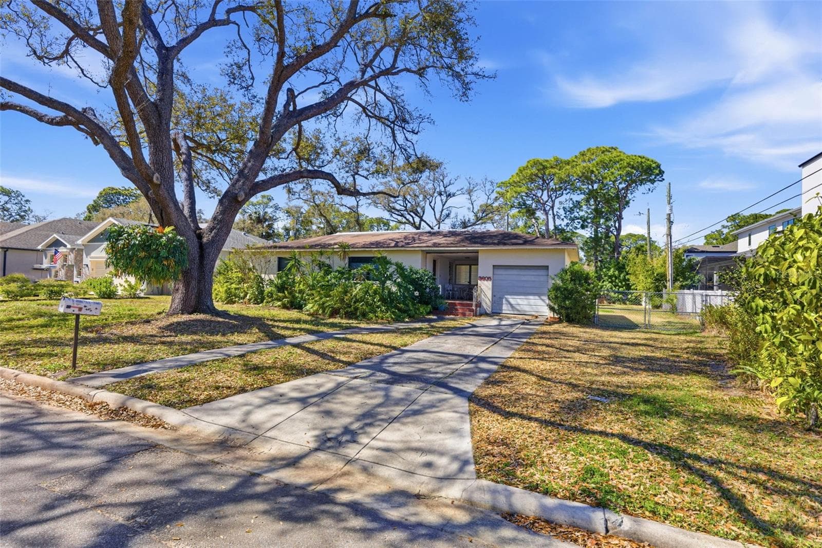 3605 THATCHER AVENUE