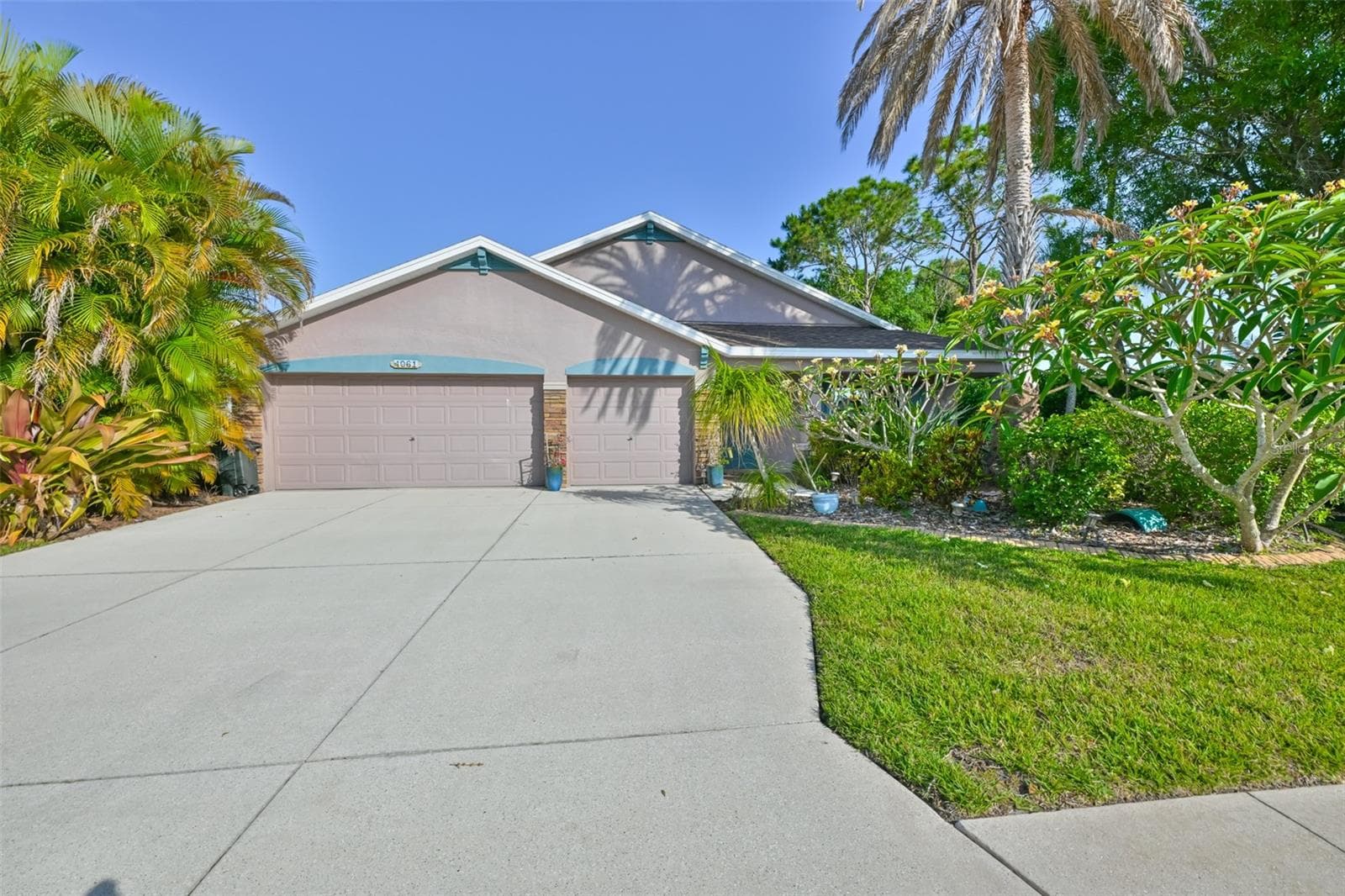 4061 KINGSFIELD DRIVE