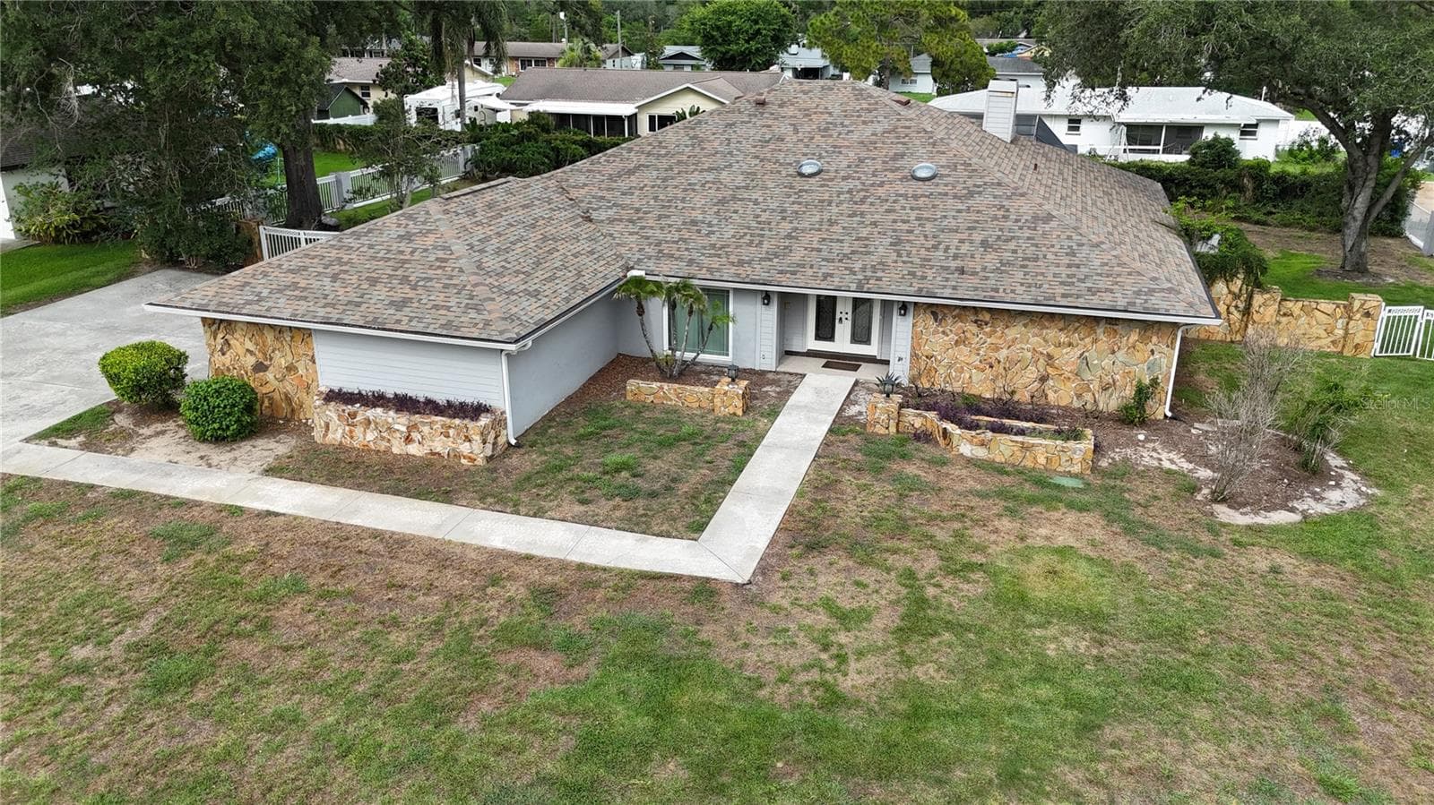 1009 MORFIELD LANE