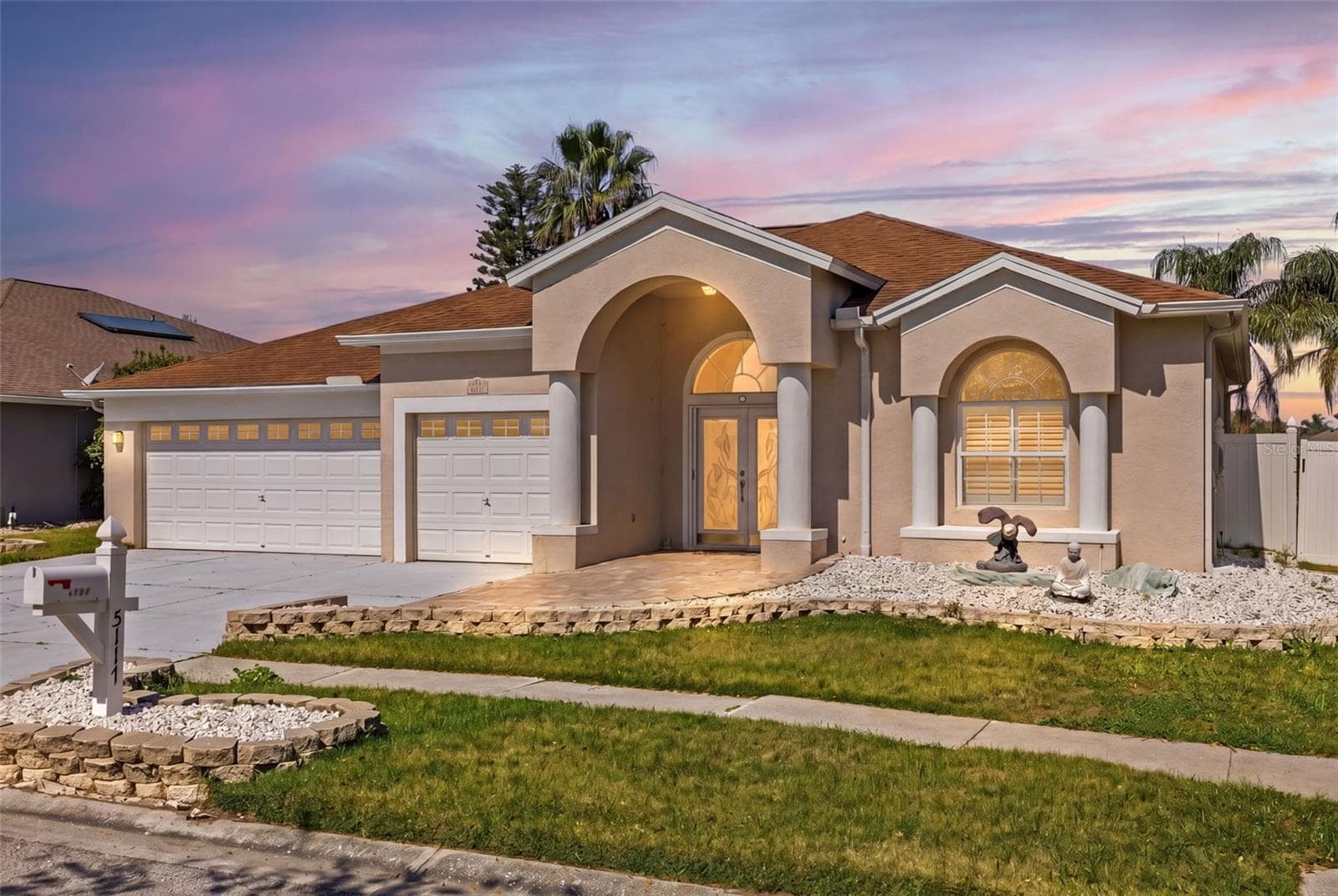5117 SPECTACULAR BID DRIVE