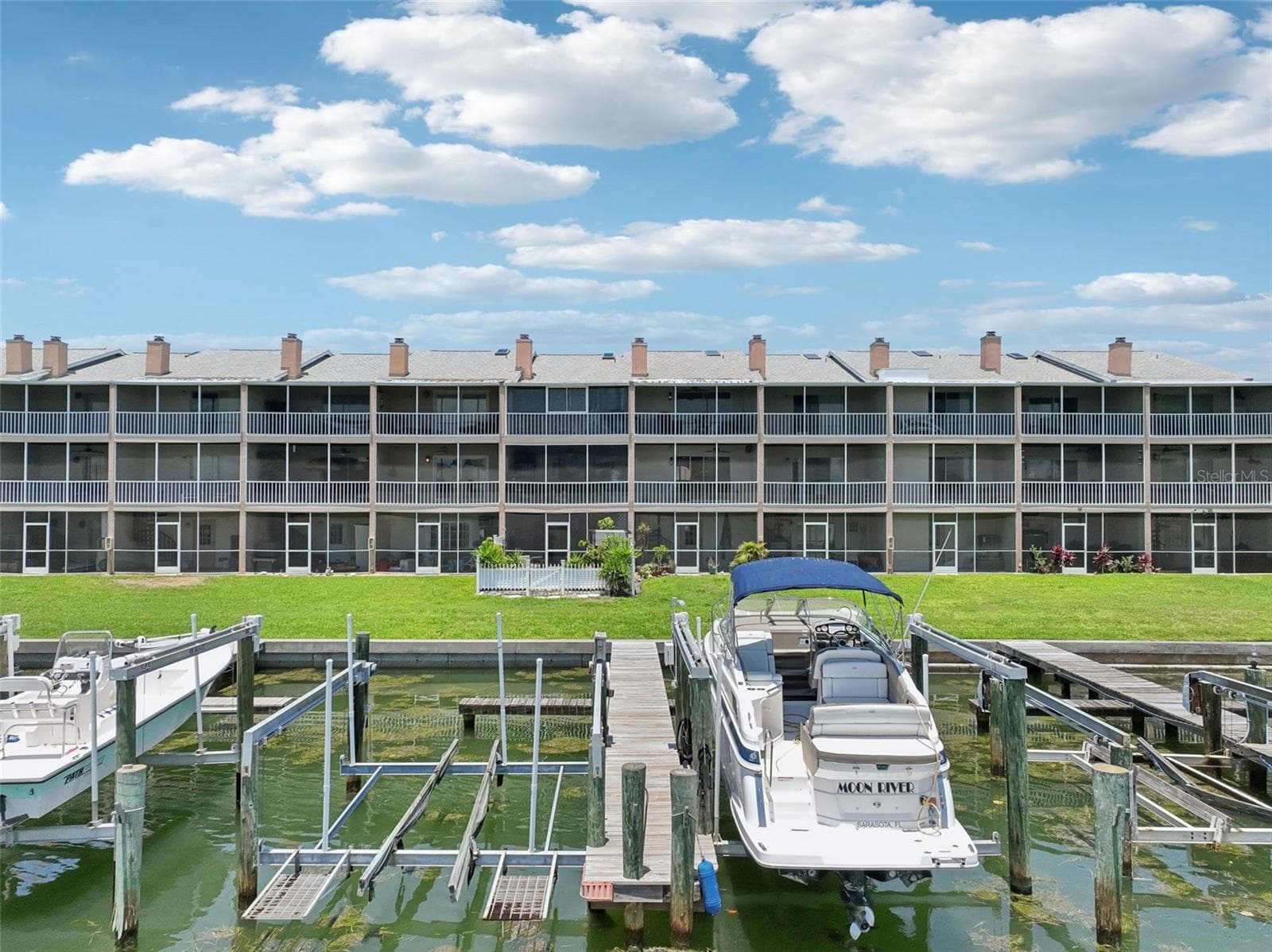 637 PINELLAS BAYWAY