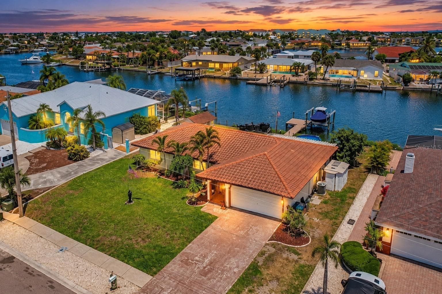801 FLAMINGO DRIVE