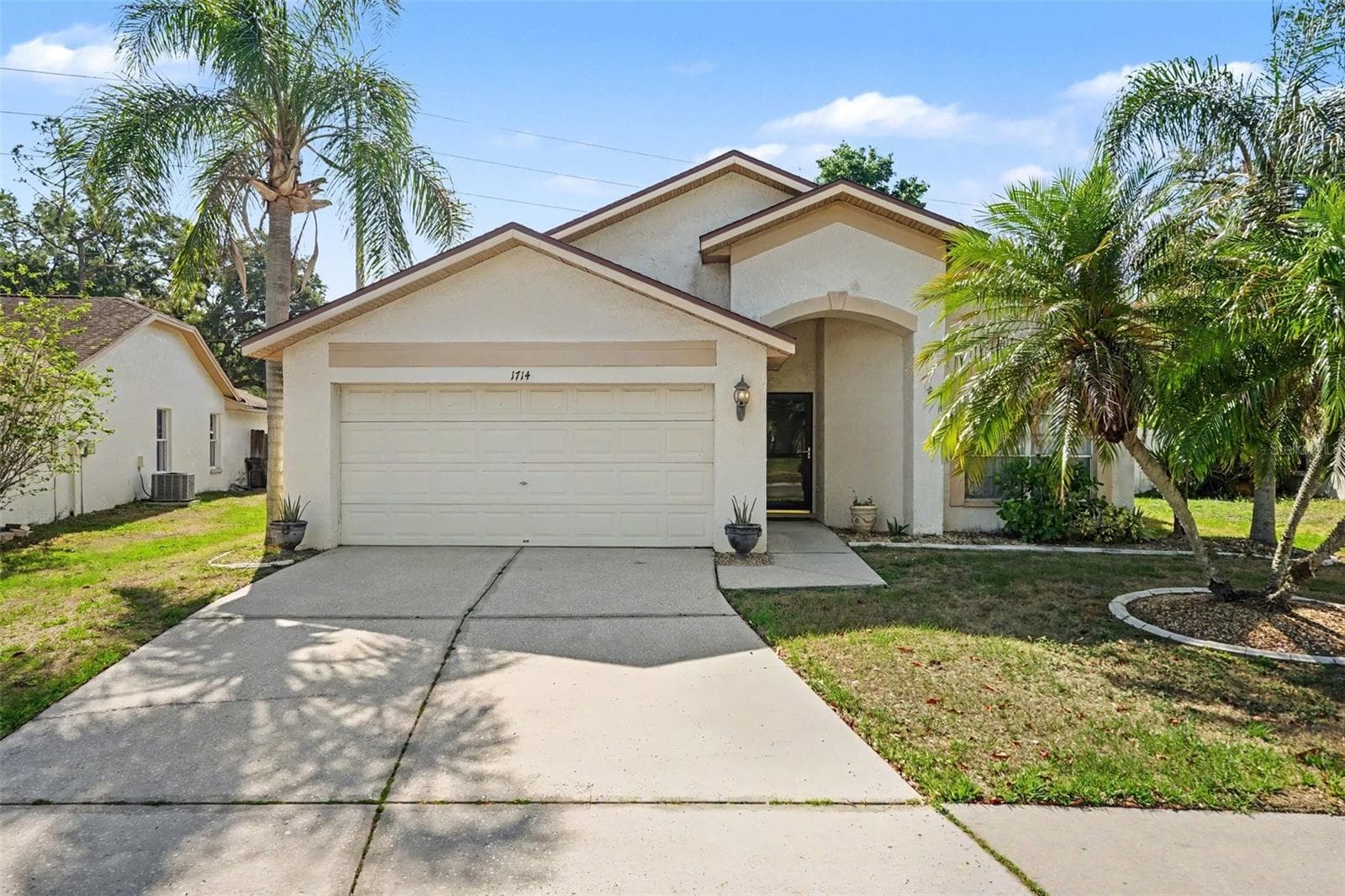 1714 LARABIE COURT