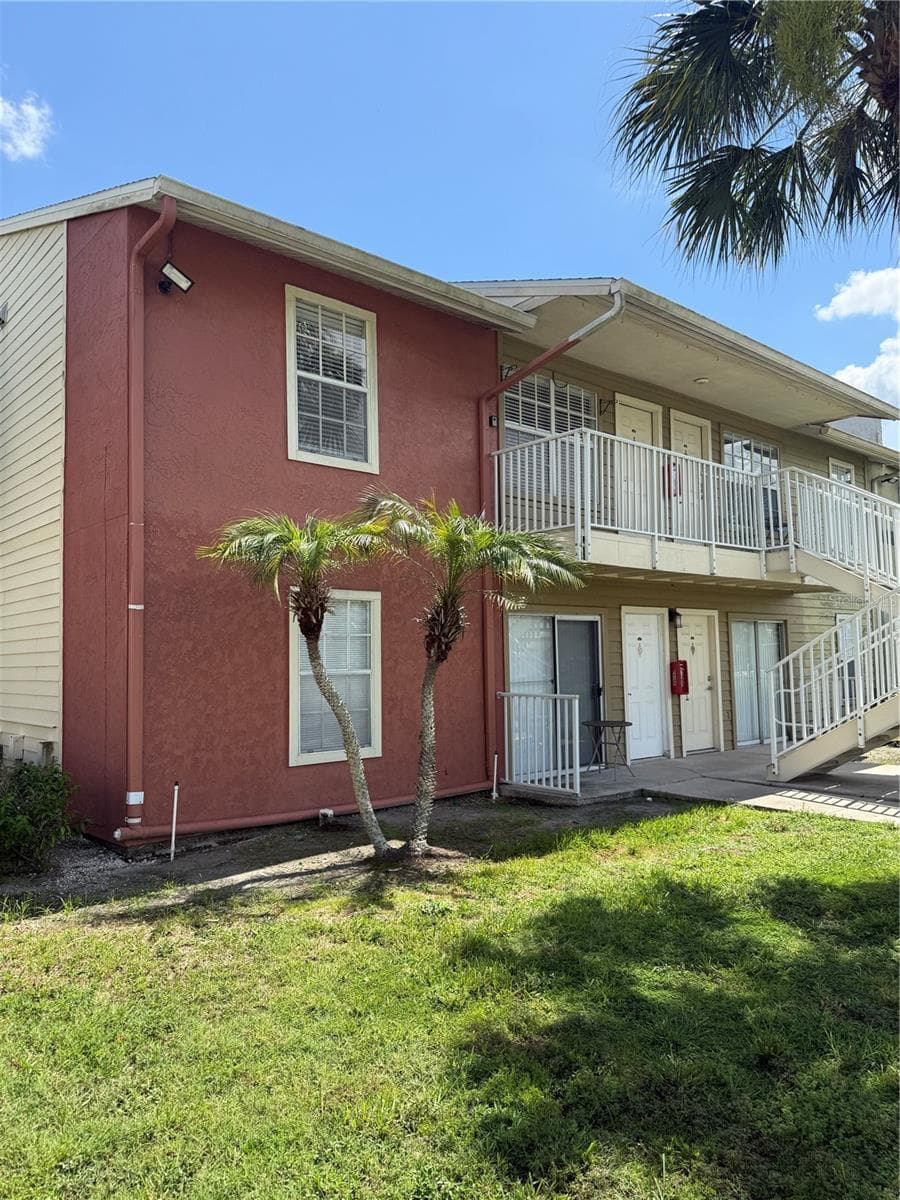 220 LAKE PARSONS GREEN