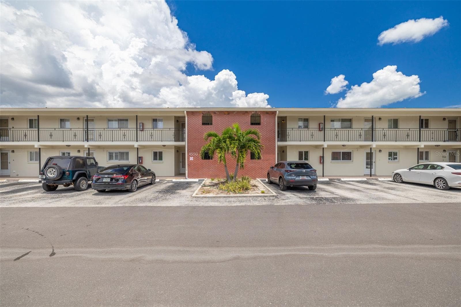 4550 OVERLOOK DRIVE