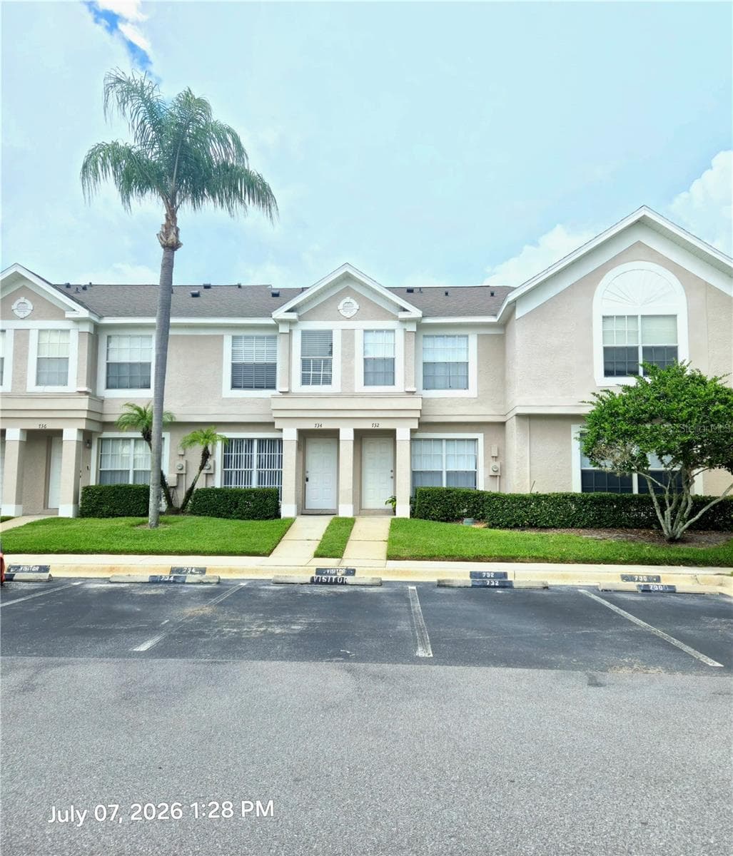 734 KENSINGTON LAKE CIR