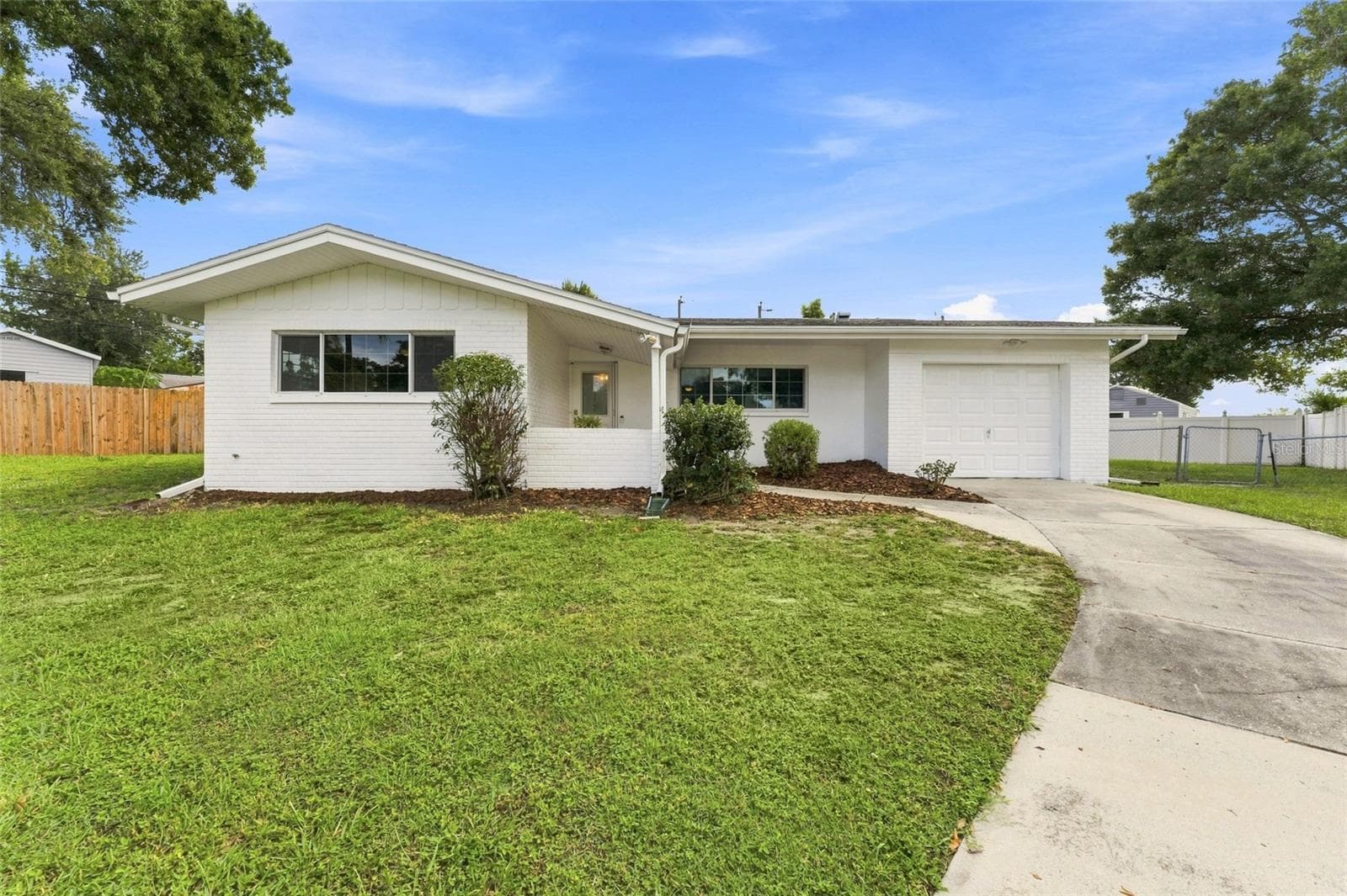 1773 LONDON LN