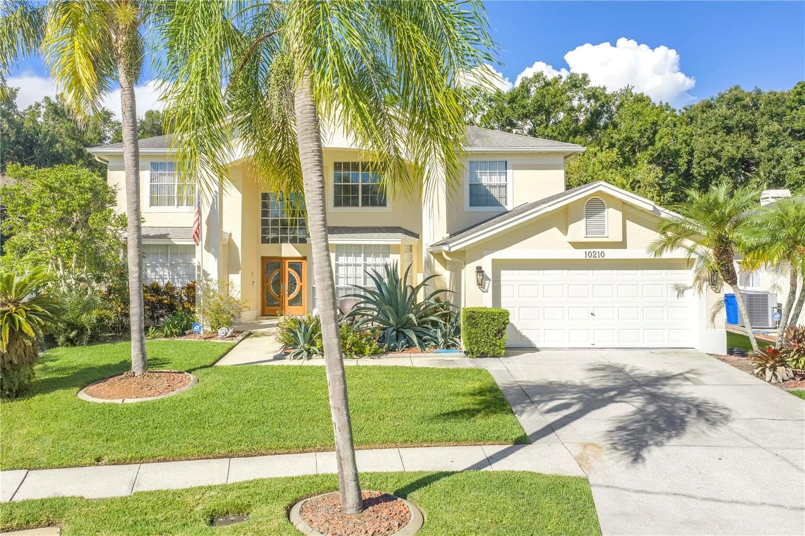 10210 VISTA POINTE DRIVE