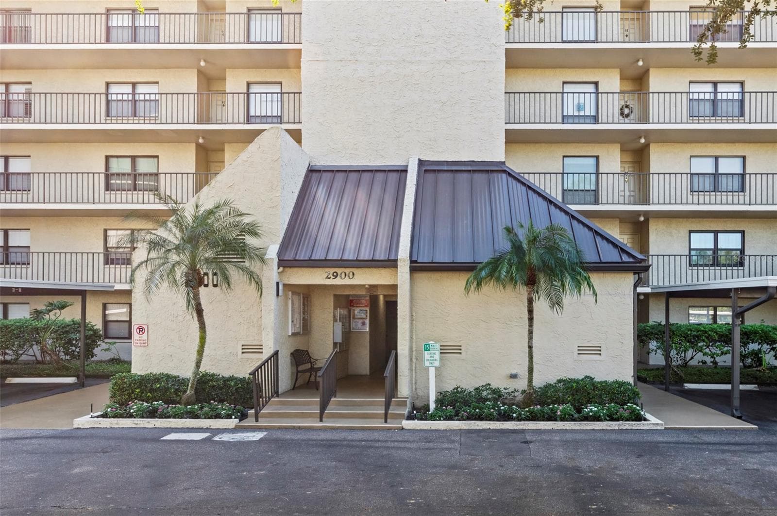 2900 COVE CAY DRIVE
