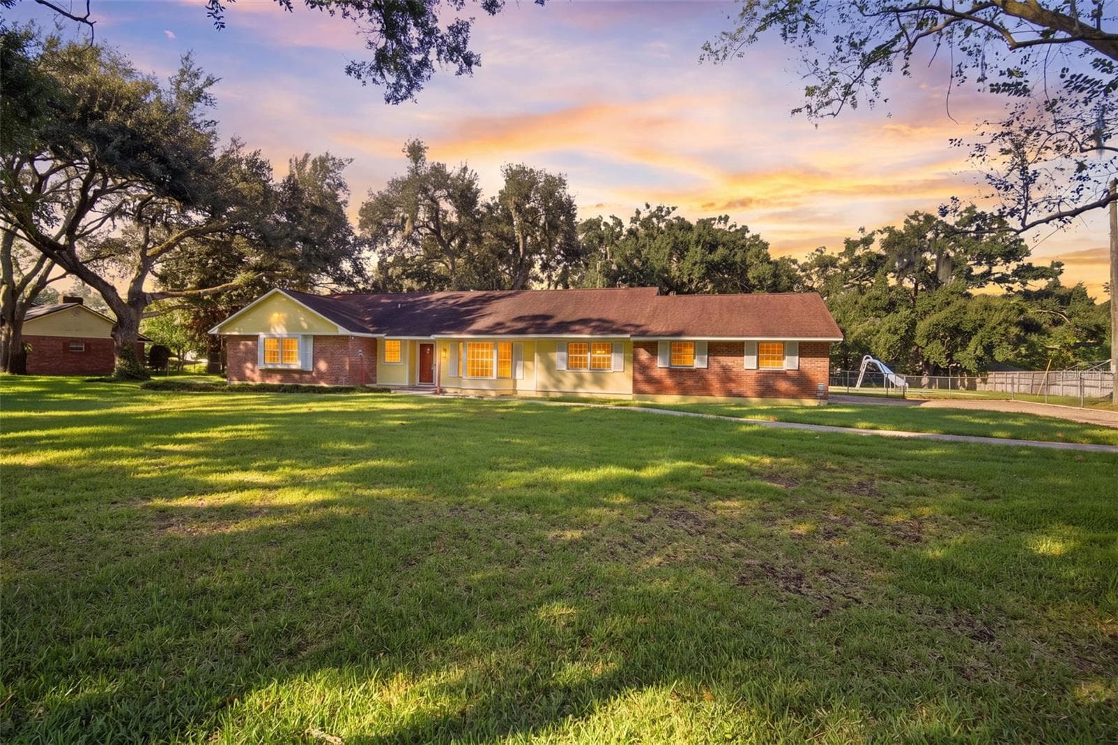 409 EL GRECO DRIVE