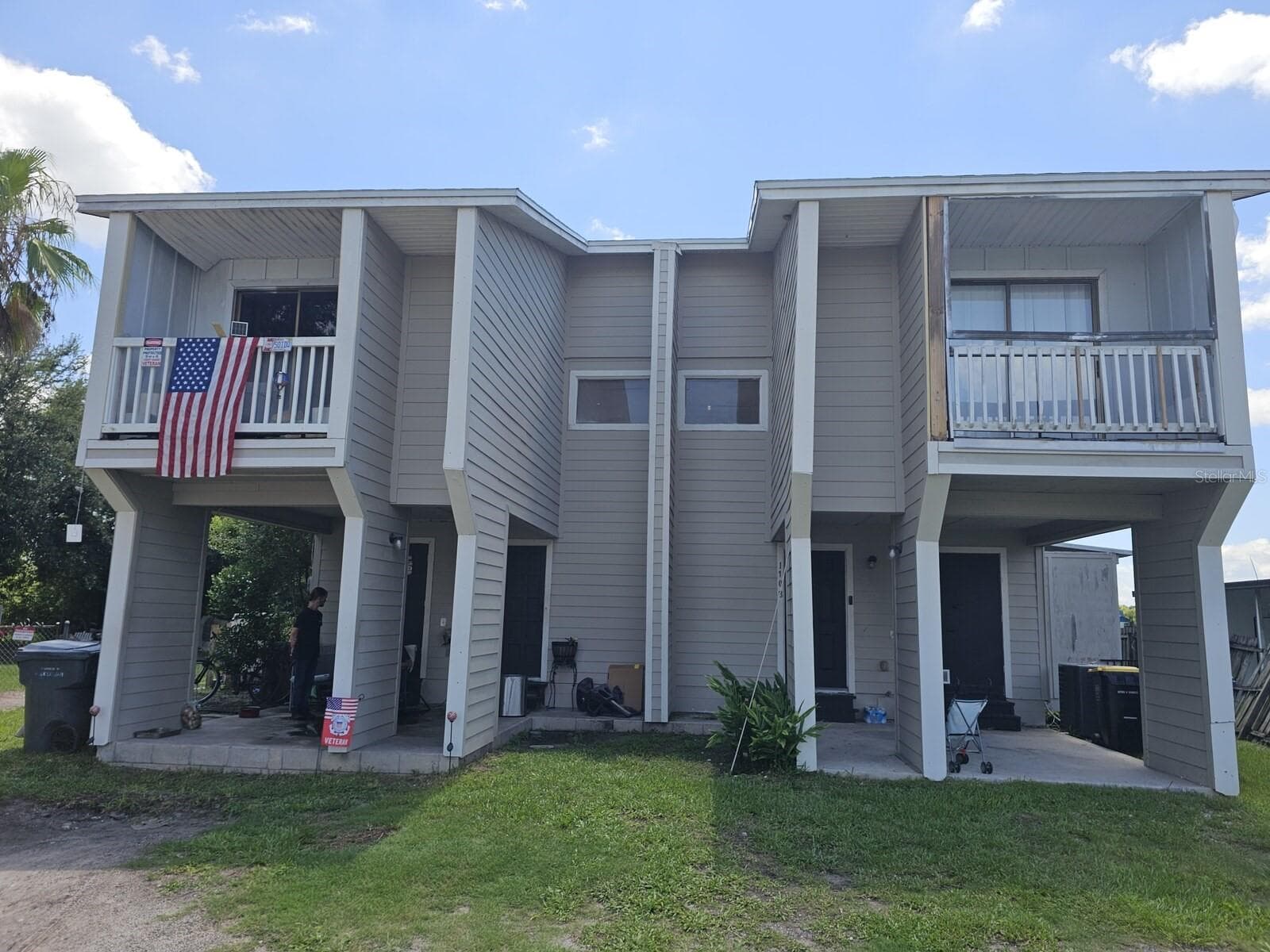 1106 COUNTRY CLUB LANE