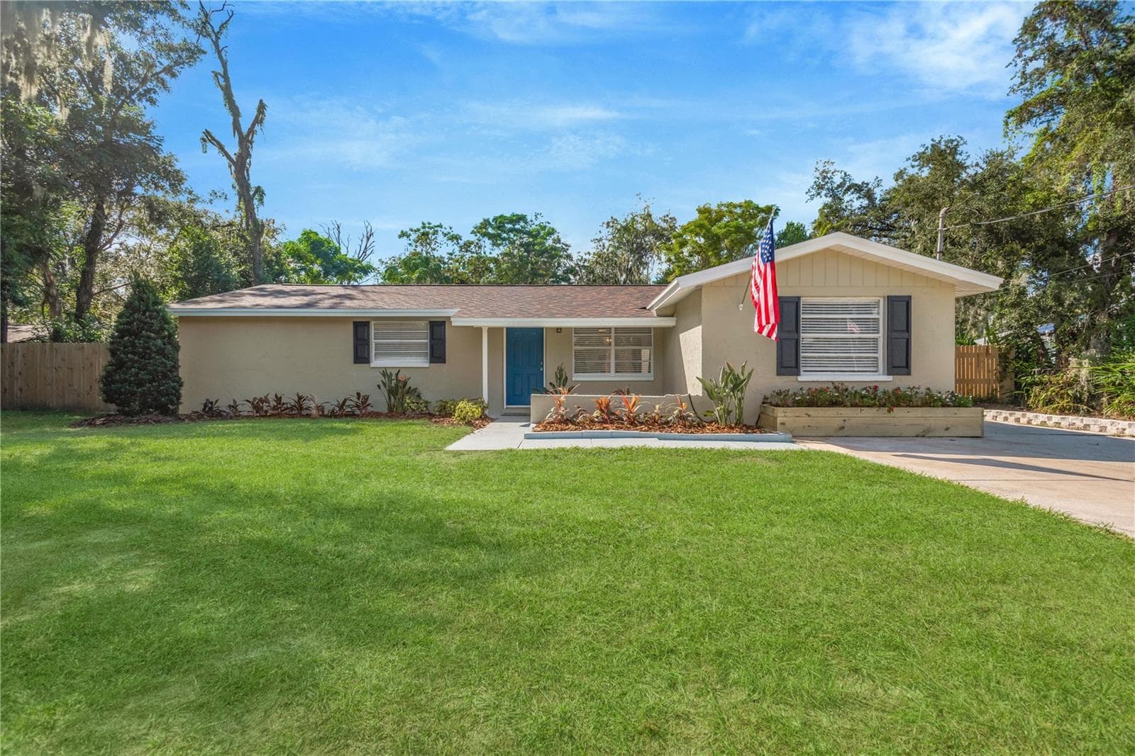 6809 VALRIE LANE