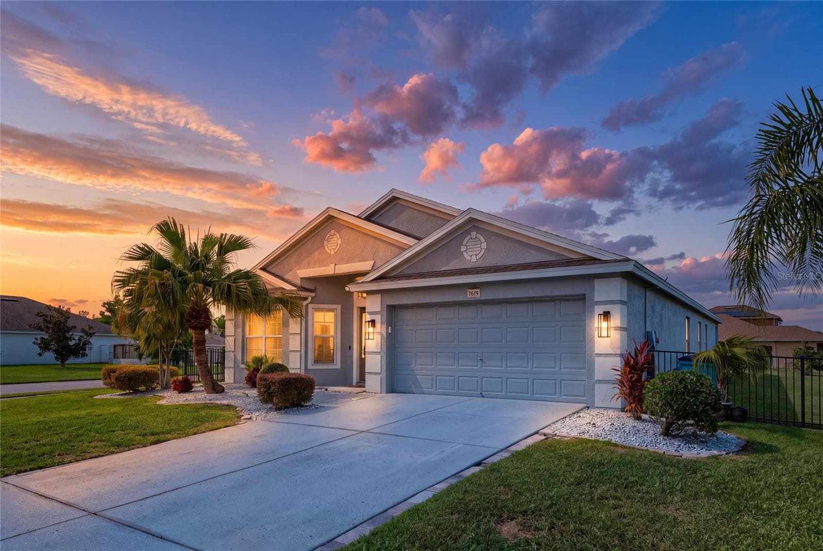 7619 CRESCENT PALM DRIVE