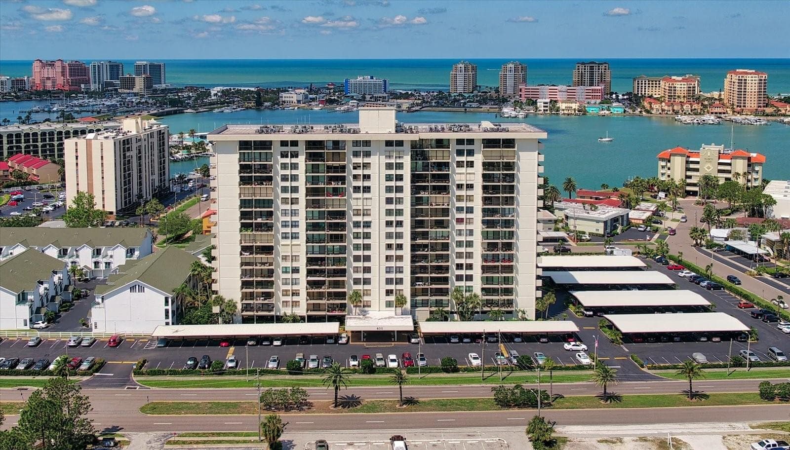 400 ISLAND WAY
