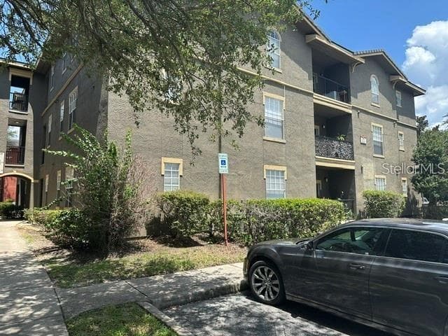 102 VISTA VERDI CIRCLE