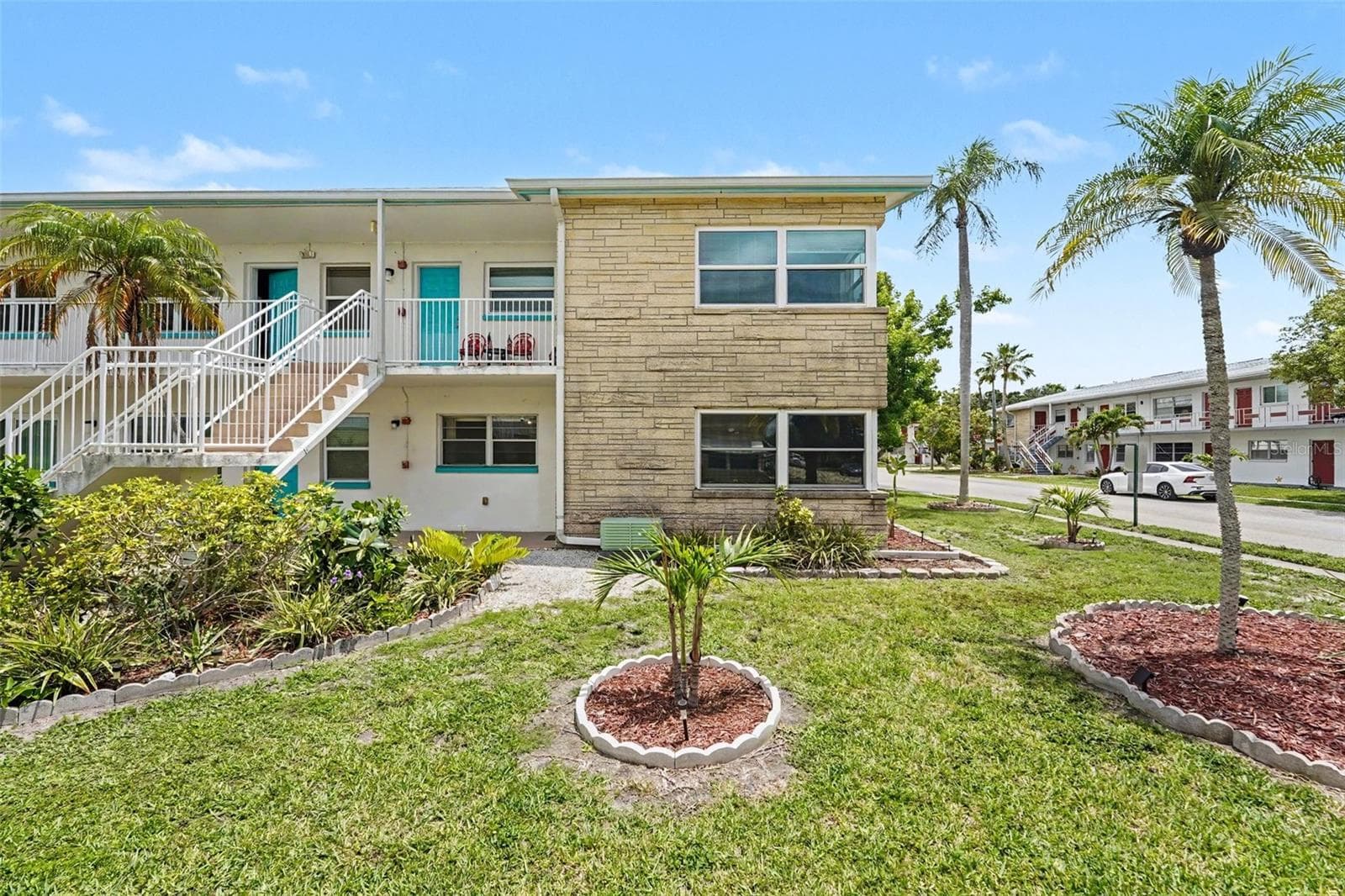 5855 18TH STREET